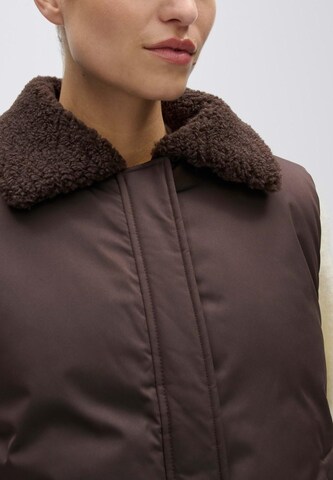 Gilet 'Walissa' di OPUS in marrone