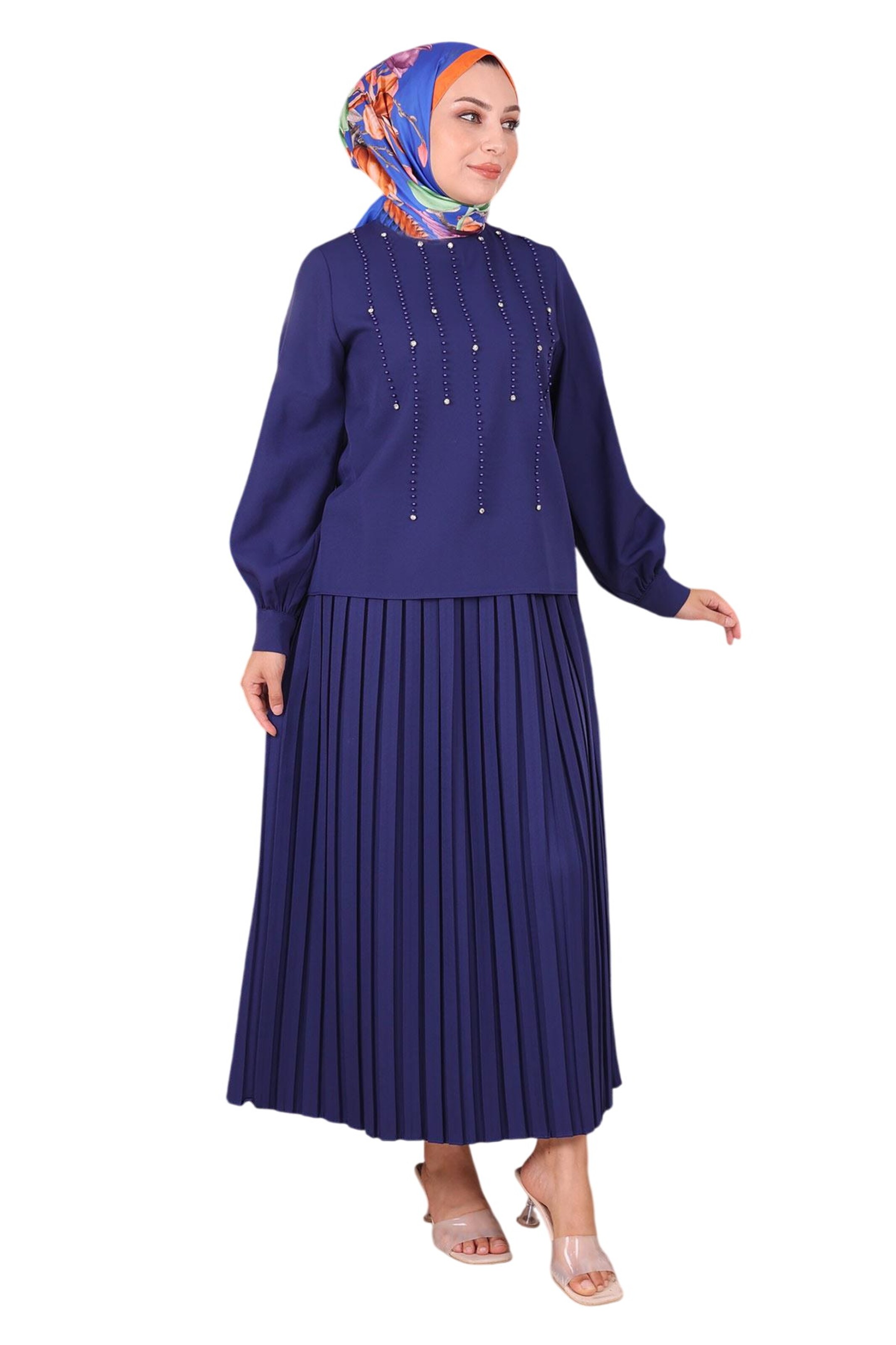 MODAMIHRAM Set in Blau: Vorderseite