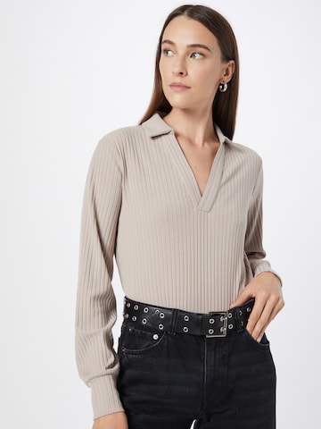 4th & Reckless Shirt body 'AURELIE' in Grijs: voorkant