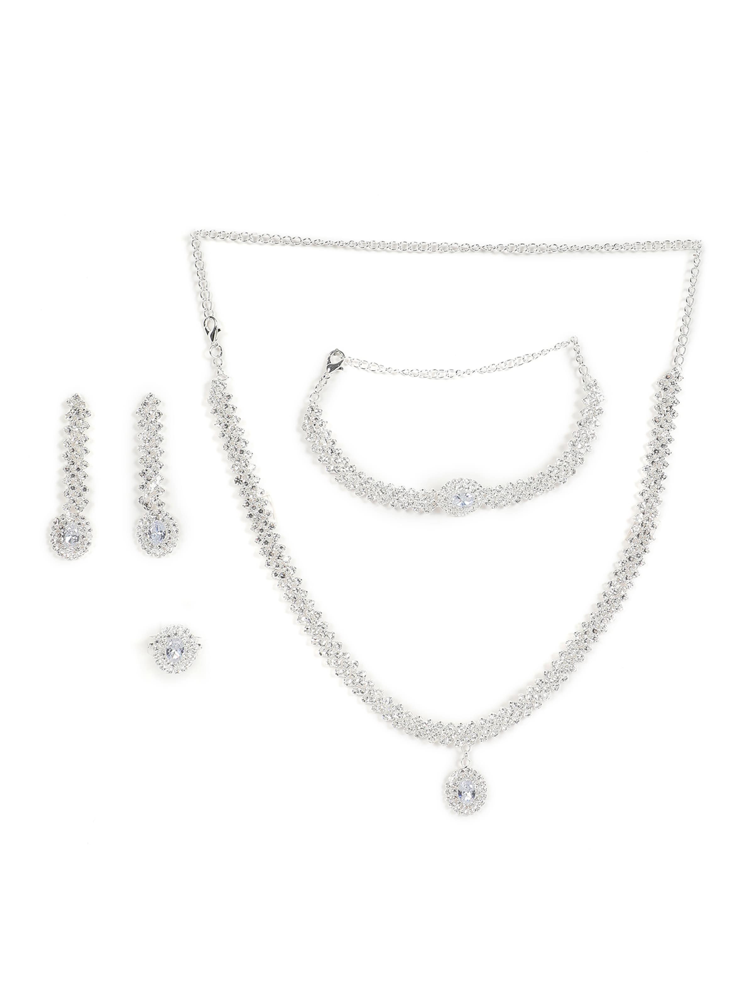 SOHI Σετ κοσμημάτων ' Vadhi ' σε ασημί: μπροστά