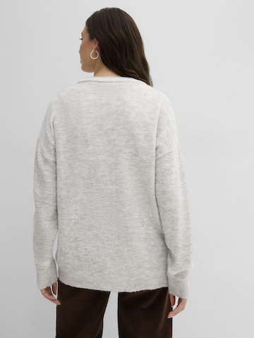 Pullover extra large di bonprix in grigio