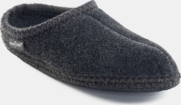 Minnetonka Slipper 'Winslet' in Grau