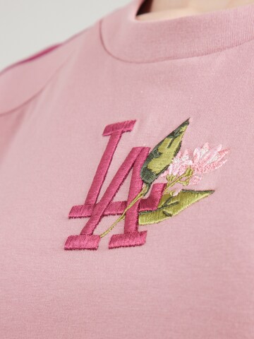 NEW ERA - Camiseta en rosa