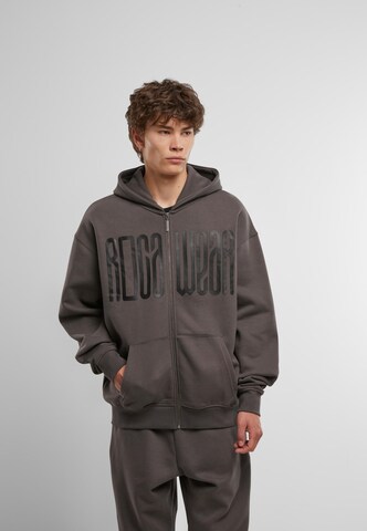 Veste de survêtement 'Chili' ROCAWEAR en gris : devant