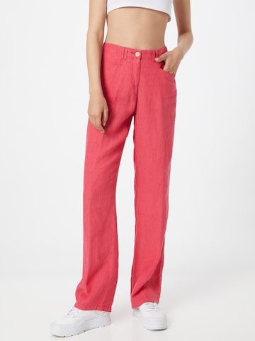 BRAX Regular Pleated Pants 'FARINA' in Red: front