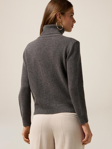 oltre Sweater in Grey