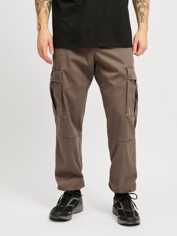 JACK & JONES - Tapered Pantalón cargo 'JPSTKANE JONNIE' en marrón: frente