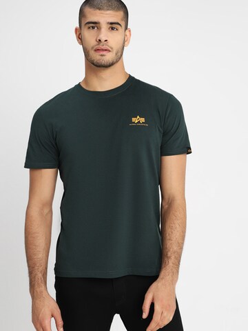 ALPHA INDUSTRIES Regular fit Majica | zelena barva: sprednja stran