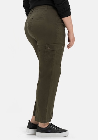 SHEEGO - regular Pantalón cargo en verde