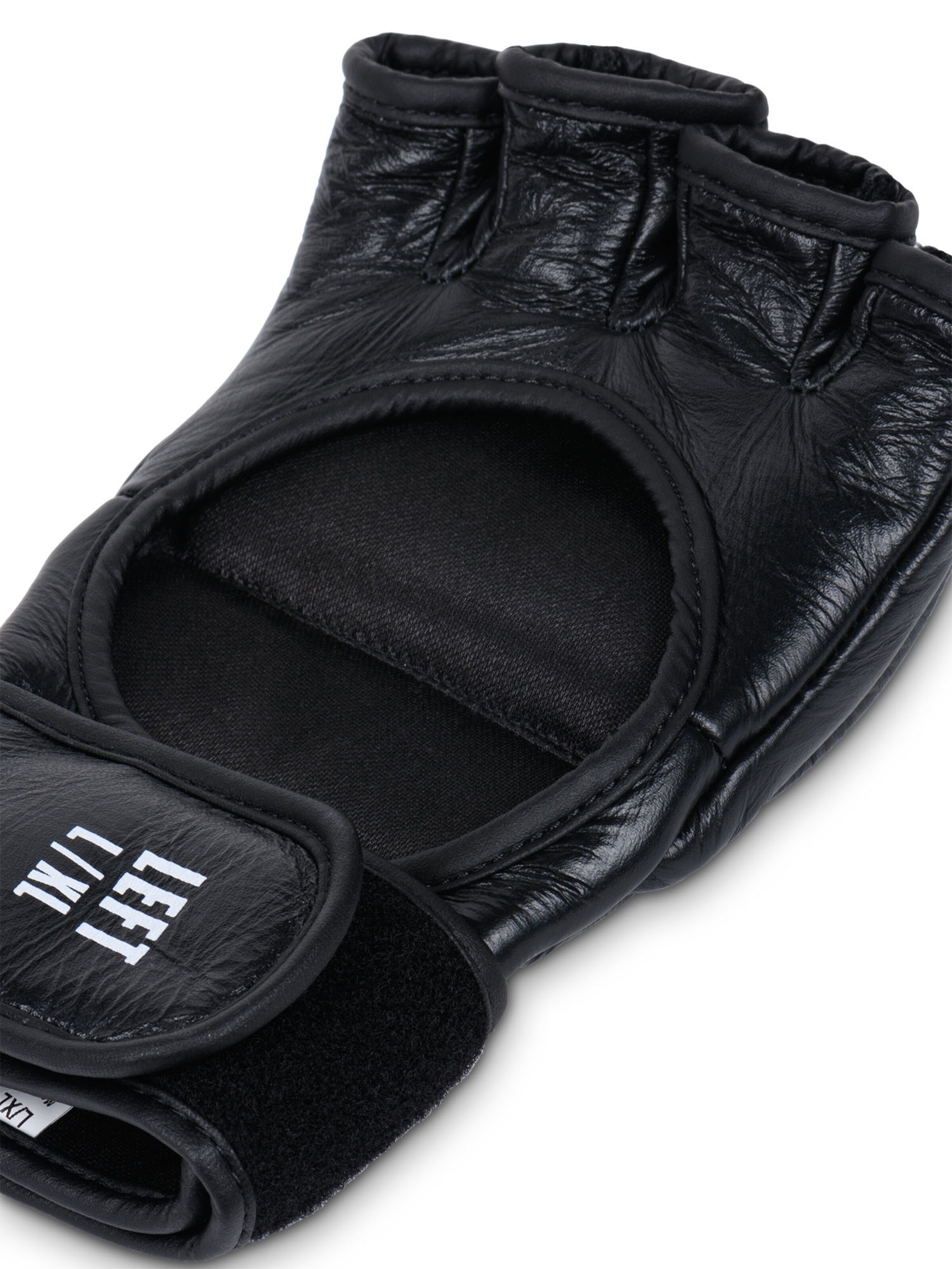 Tapout Spordikindad 'Fearless', värv must