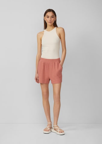 QS Regular Broek in Oranje: voorkant