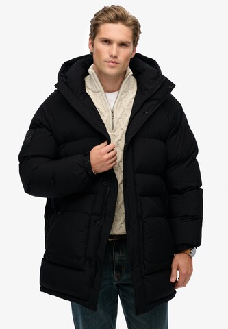 Veste d’hiver Superdry en noir : devant