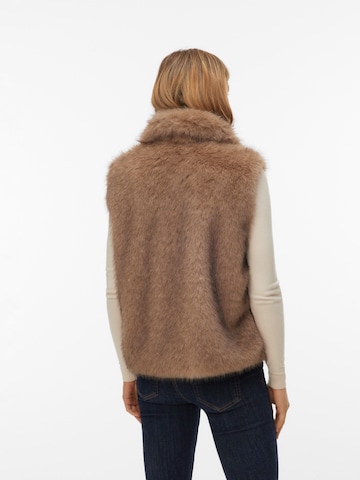 VERO MODA Kamizelka 'VMGLORIA' w kolorze brązowy