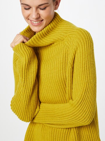 Pullover 'ARWEN' di DRYKORN in giallo