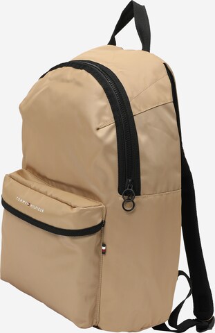 TOMMY HILFIGER Rucksack in Braun: predná strana