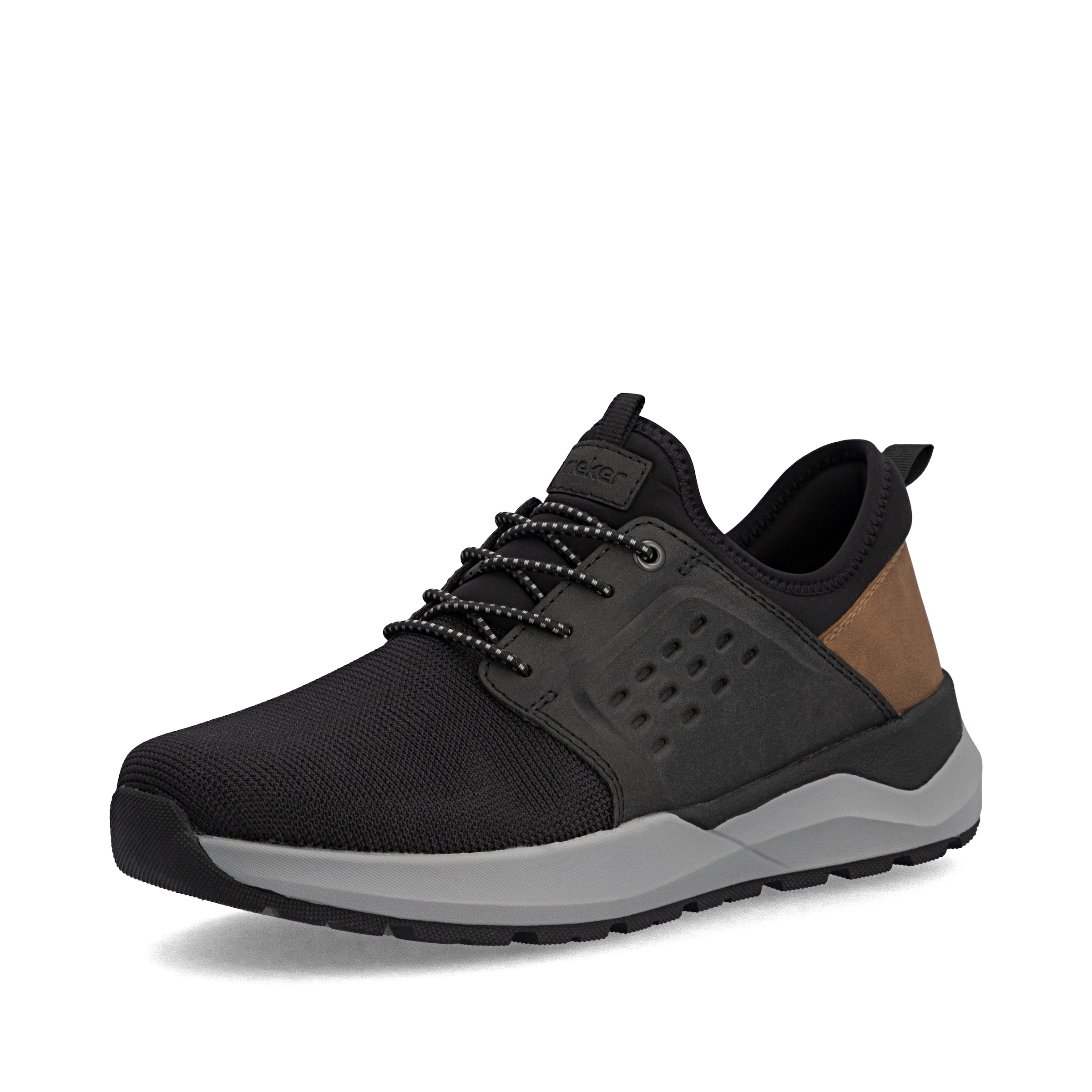 Chaussure de sport à lacets Rieker en noir : devant