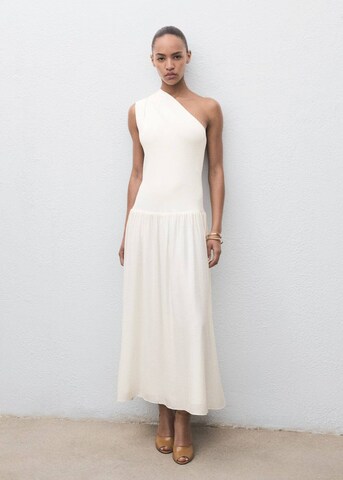 MANGO Knitted dress in Beige: front