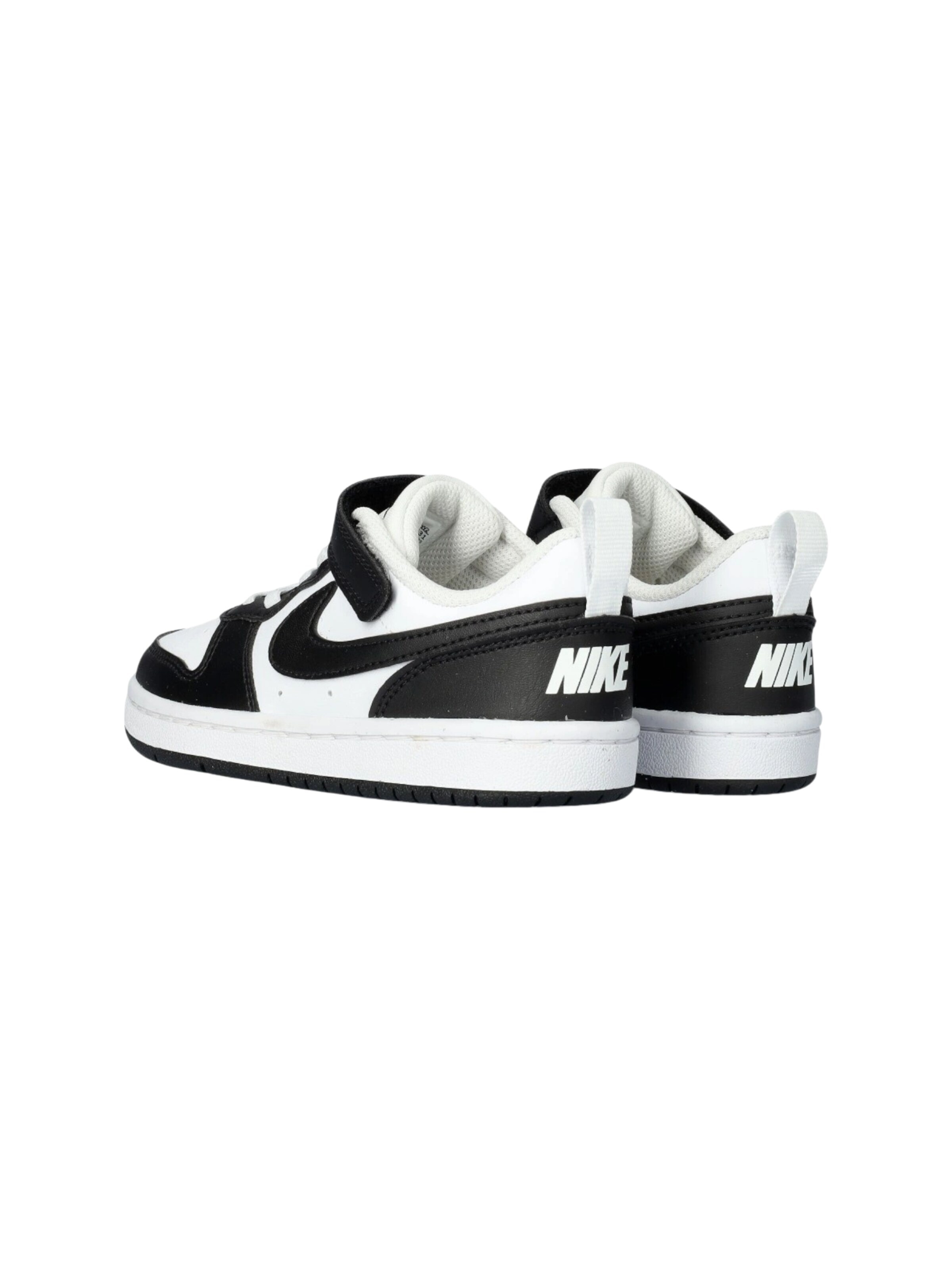 NIKE Sneakers in Black