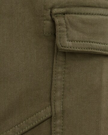 WE Fashion Slim fit Trousers in Green
