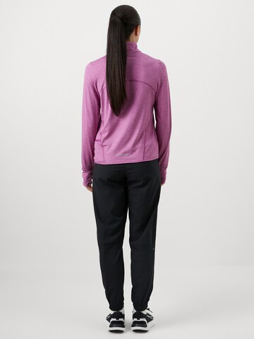 NIKE Tapered Sporthose 'TEMPO' in Schwarz