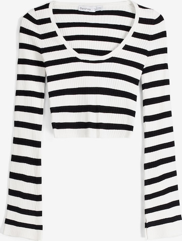 Bershka Shirt in Zwart: voorkant