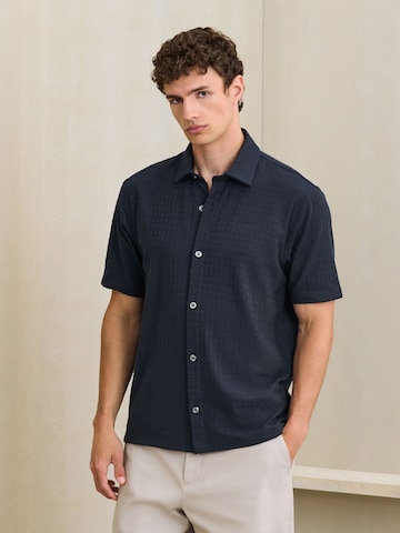 Regular fit Camicia di Next in blu: frontale