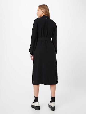 Robe-chemise COMMA en noir