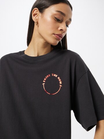 CATWALK JUNKIE T-Shirt 'ENJOY' in Grau