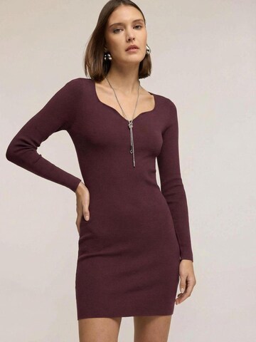 Robe MOTIVI en rouge