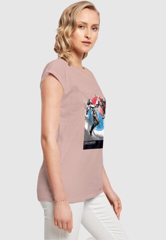 ABSOLUTE CULT Shirt 'Aquaman - Vs Black Manta' in Roze