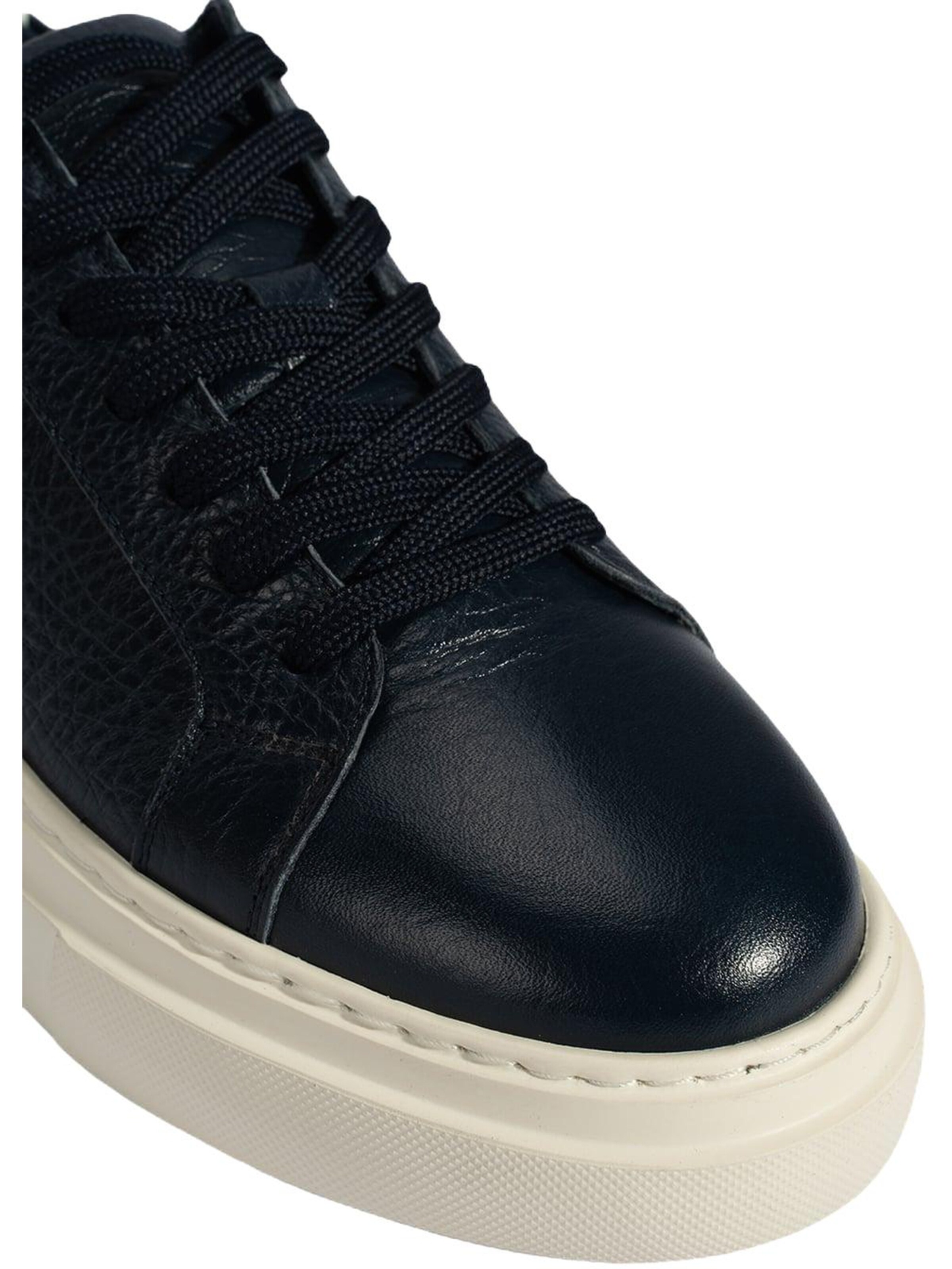 Desa Platform trainers in Blue