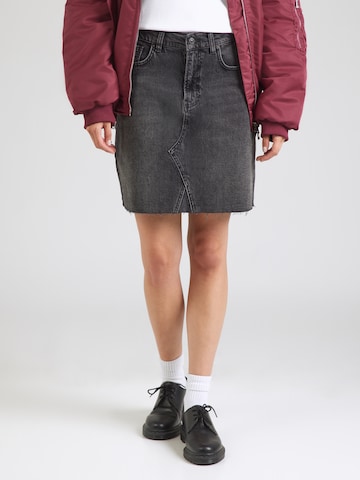 LTB - Falda 'JORETI' en negro: frente