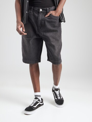 Santa Cruz Loose fit Jeans in Black: front