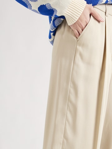 Effilé Pantalon à pince 'Sandrina' ARMEDANGELS en beige