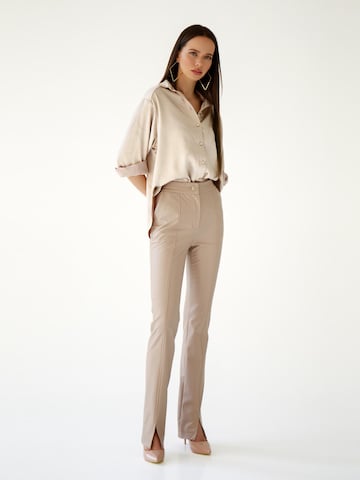Coupe slim Pantalon Anushka en beige