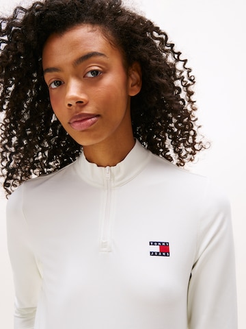 T-shirt Tommy Jeans en blanc