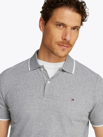 TOMMY HILFIGER Tričko – šedá