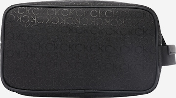 Calvin Klein Toilettilaukku värissä musta