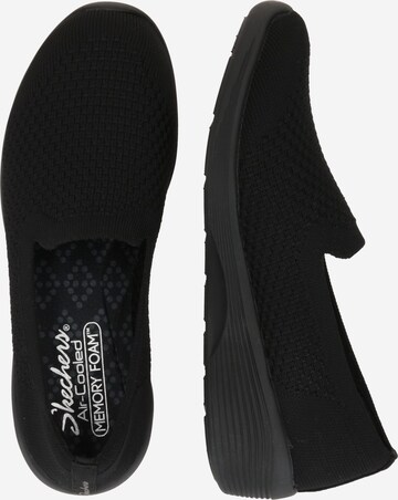 Scarpa slip-on 'Arya' di SKECHERS in nero