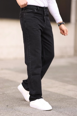 Trendyol Regular Jeans in Schwarz: Vorderseite