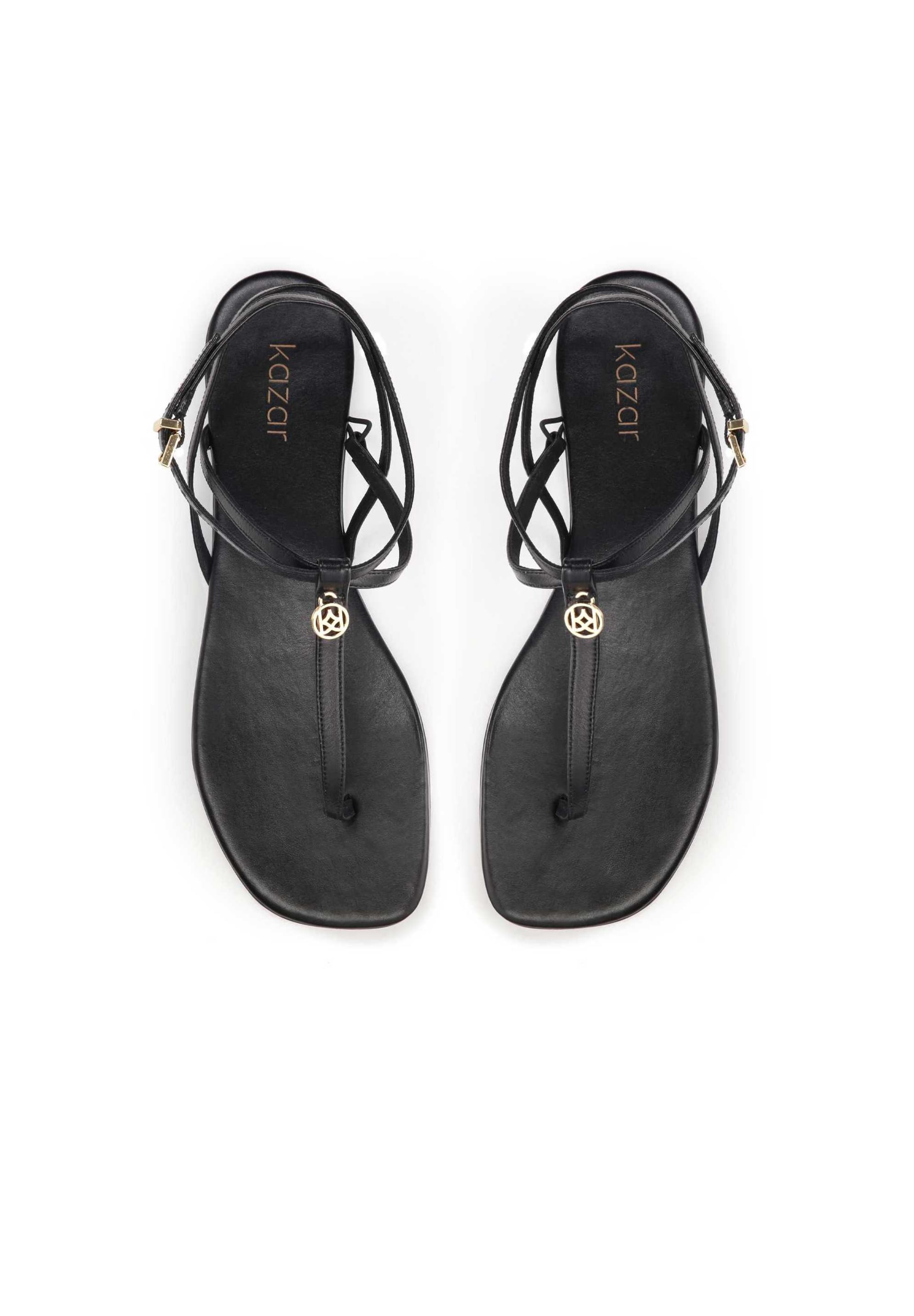 Kazar Босоножки через палец в Черный