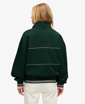 Sweat-shirt 'Country Club' Superdry en vert