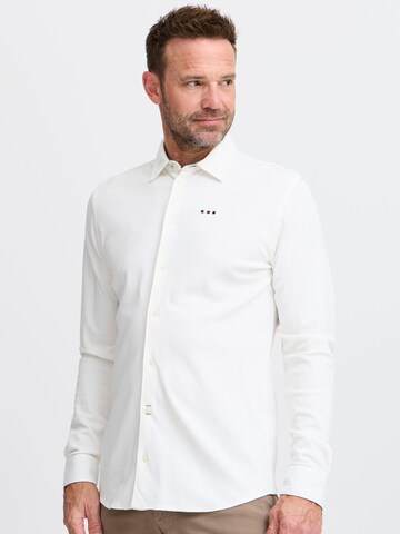 FQ1924 - Ajuste regular Camisa ' STEVEN ' en blanco: frente