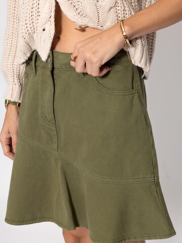 SASSYCLASSY Rock‌‌‌ in Grün