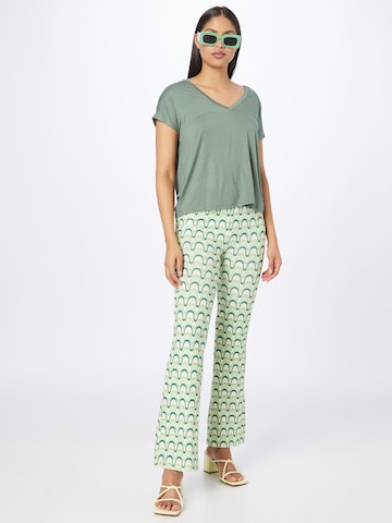 VERO MODA Shirt 'LAUREL' in Groen