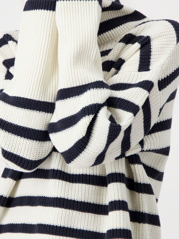 monari Sweater in White