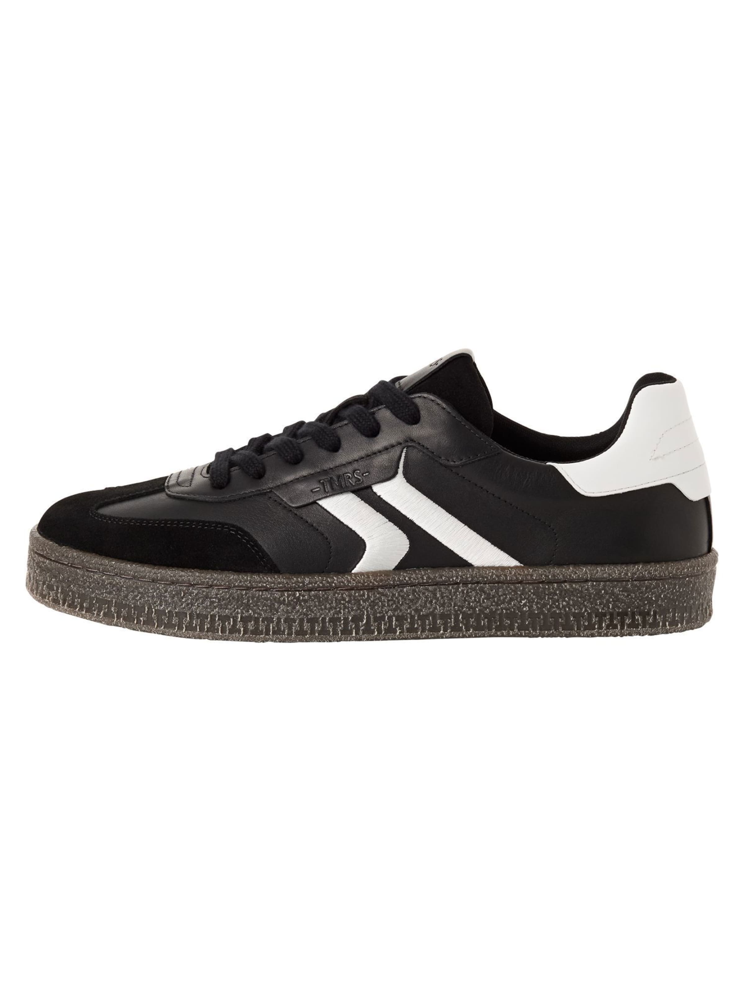 Baskets basses Tamaris en noir