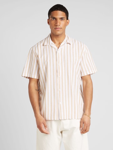 SELECTED HOMME - Ajuste confortable Camisa en beige: frente