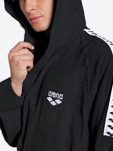 Accappatoio sportivo 'TEAM STRIPE' di ARENA in nero