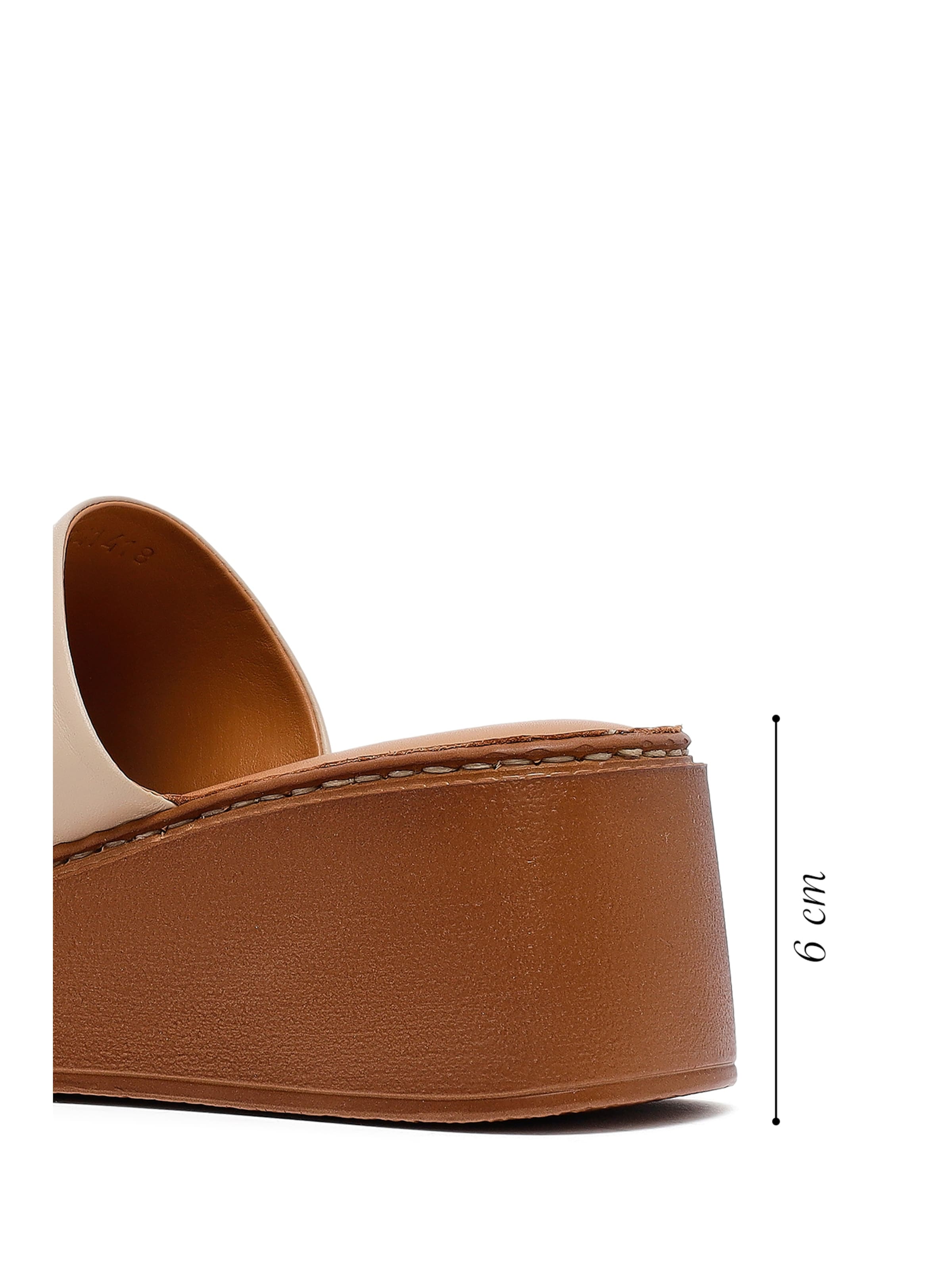 Derimod Pantolette in Beige